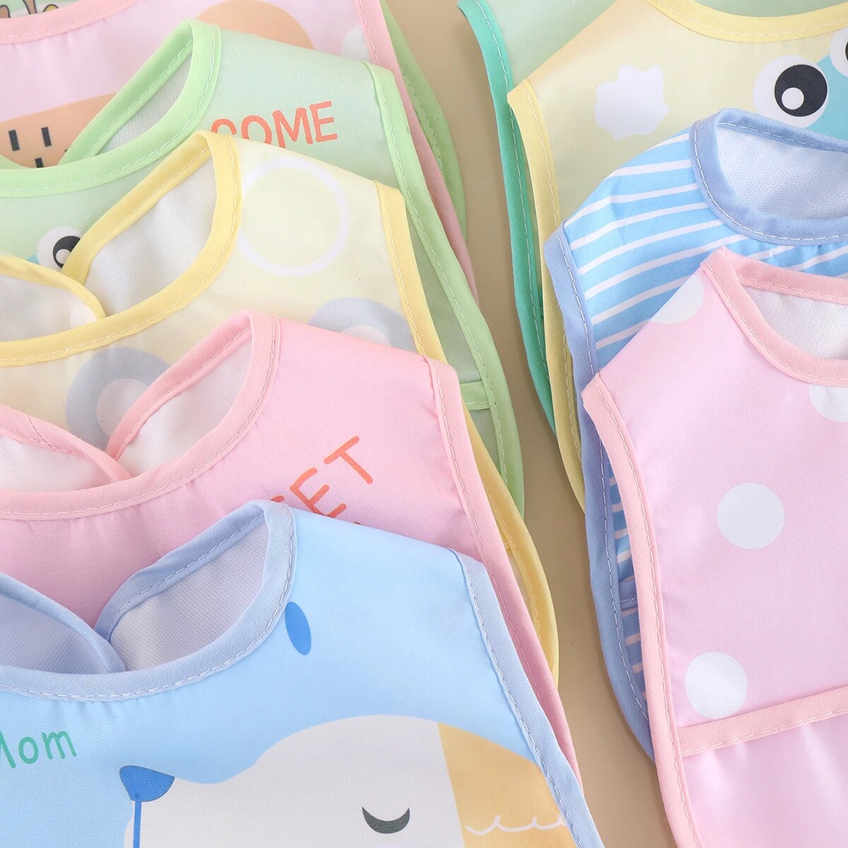 AquaGuard - Set of 5 Adjustable Baby Bibs