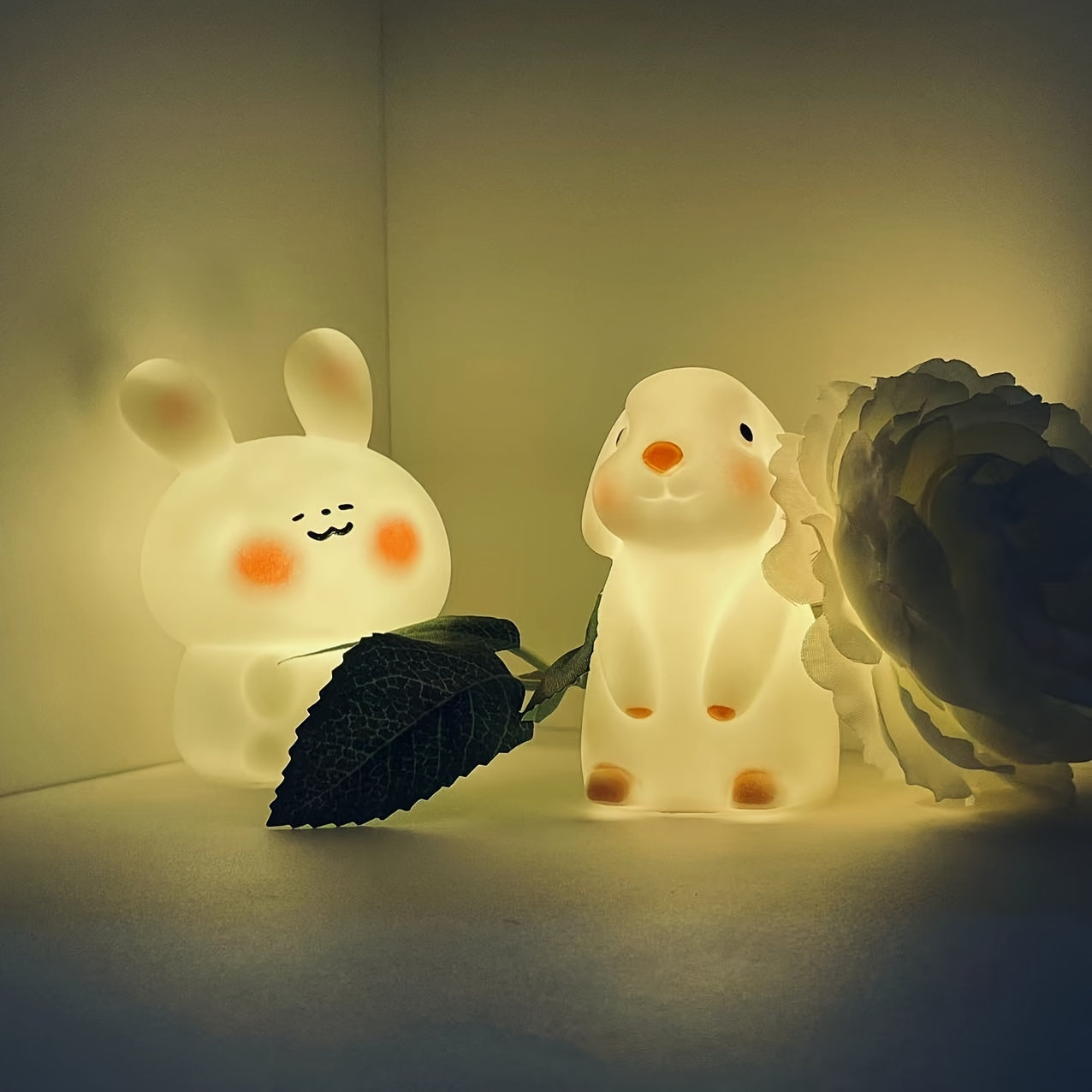 GlowDeco – Stylish wireless night light