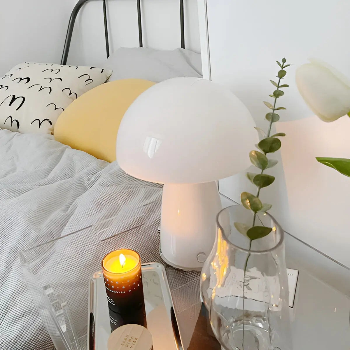 Scandinavian LED Mushroom Lamp - Elegance and Warmth for Your Home