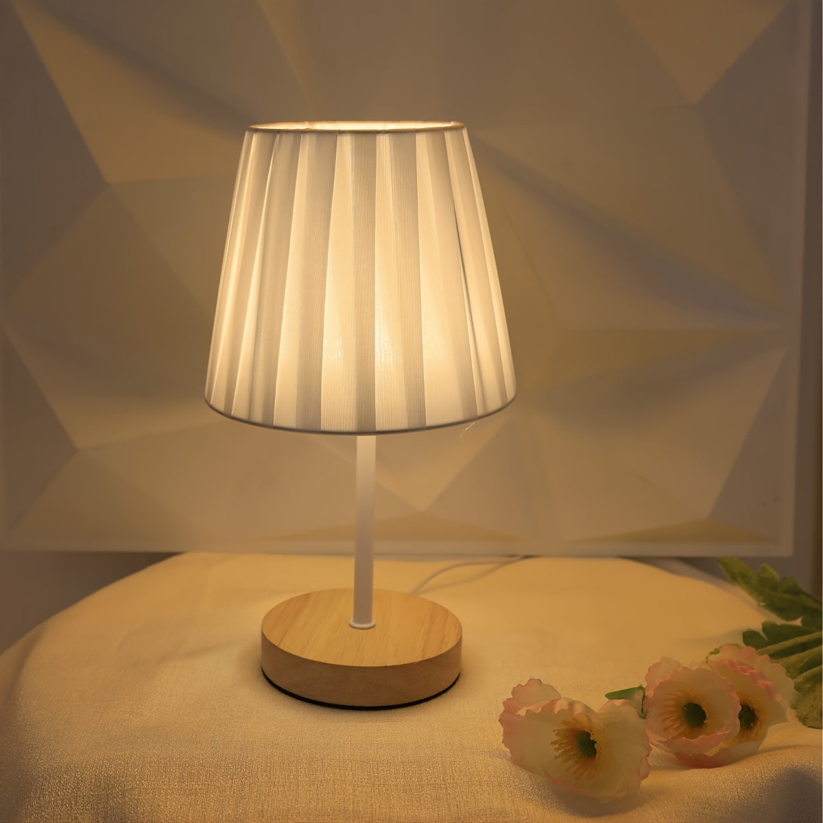 NordicLume - Elegant Wooden Table Lamp with USB
