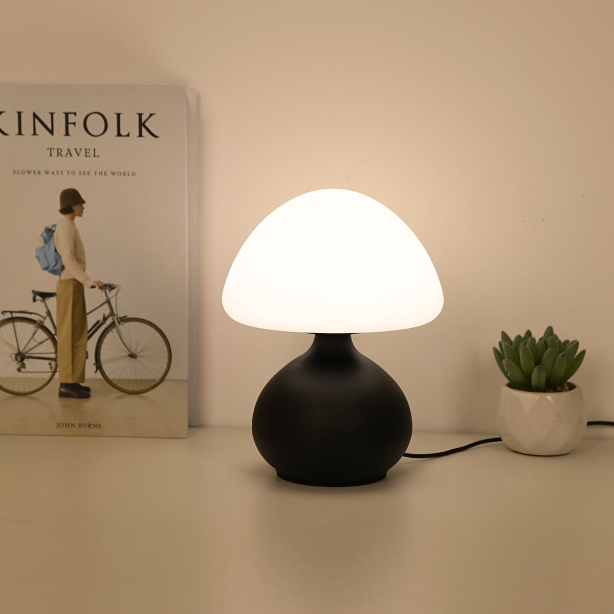 ModernLight - Chic Mushroom Table Lamp with USB