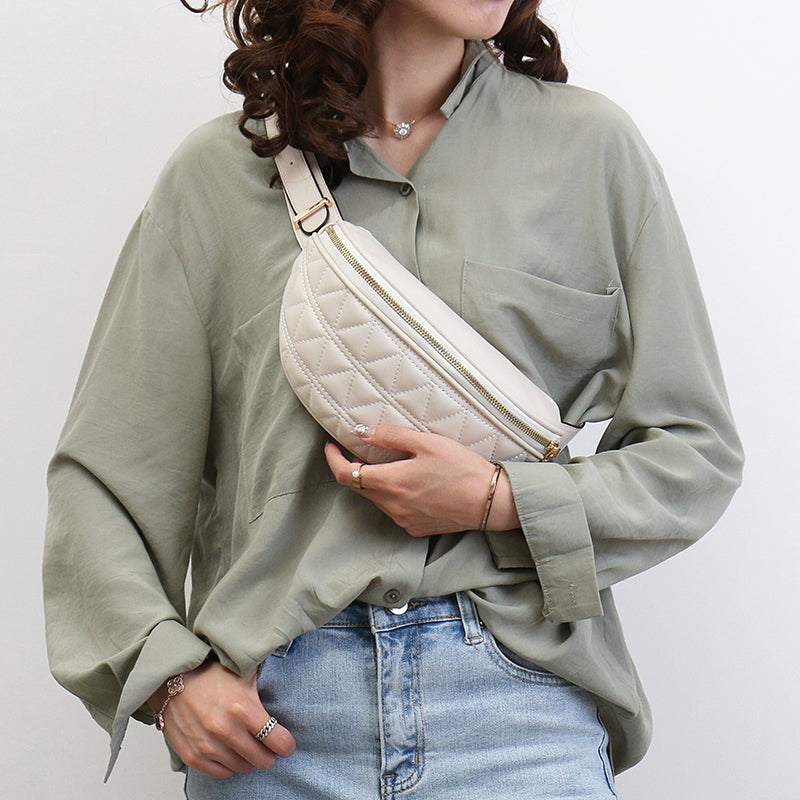 HazelBag - Trendy Höftväska med Rutmönster