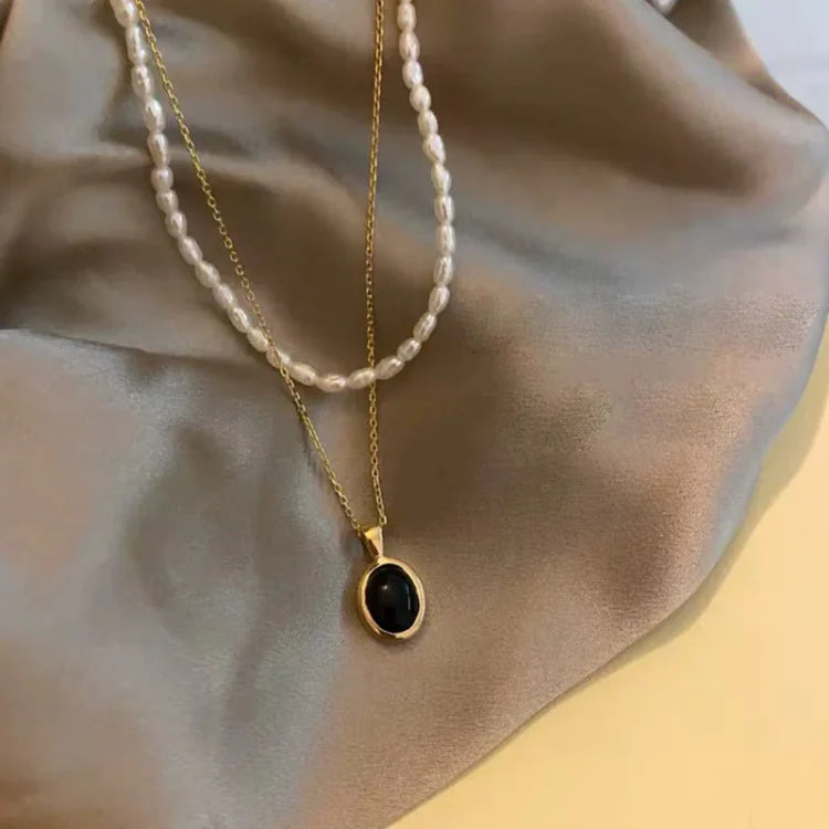 Elegant black onyx and pearl stacking necklace - Aria collection