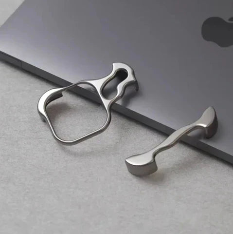 TitanShield Case - Stylish Protection for iPhone Edges