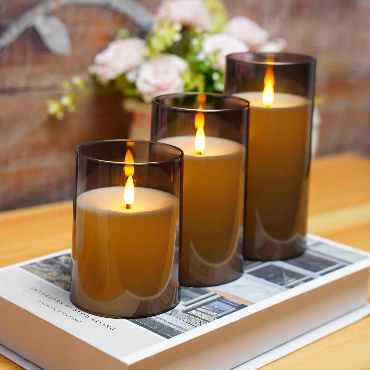 FlamelessGlow – Grey LED candle with timer