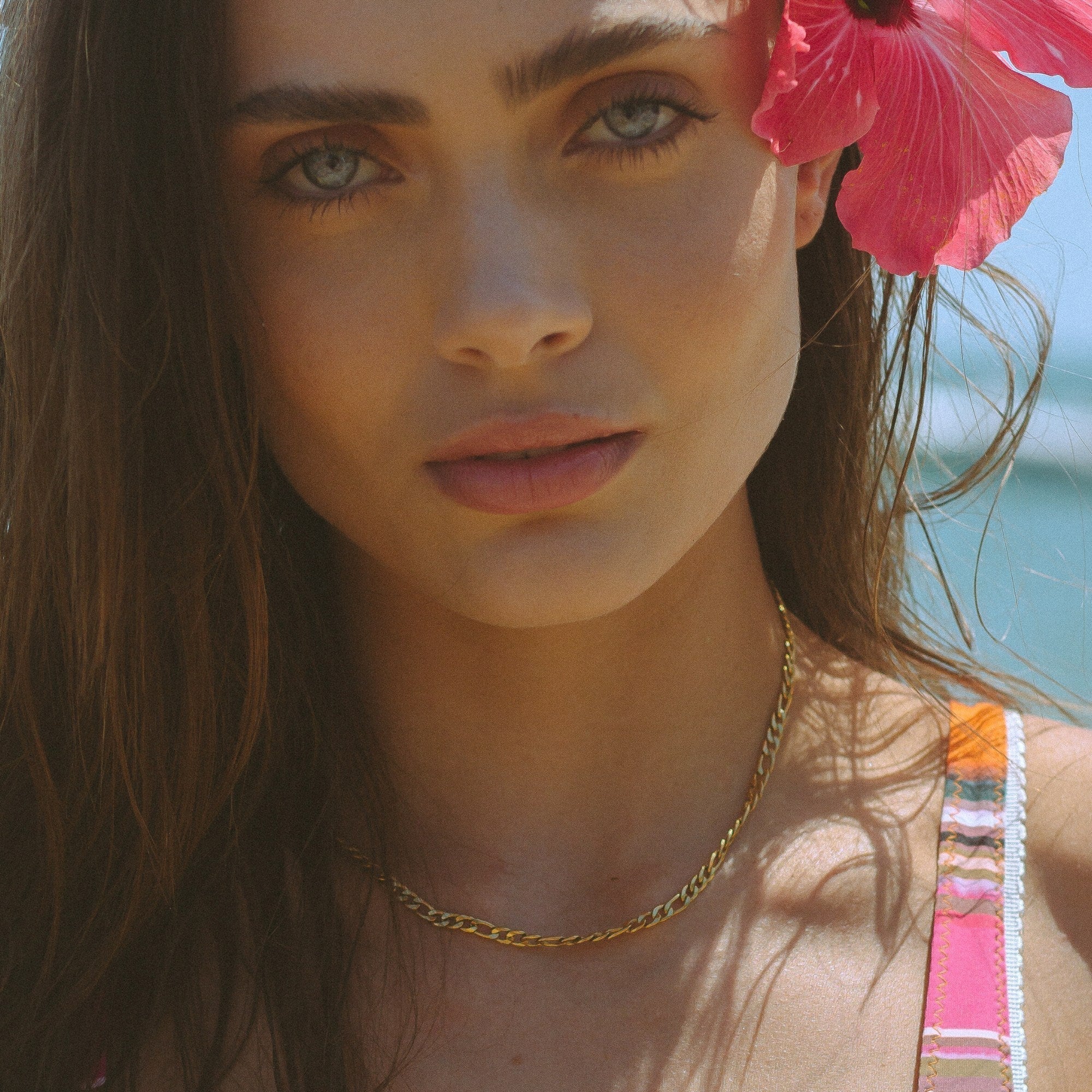 Elegant Minimalist Lola Choker -