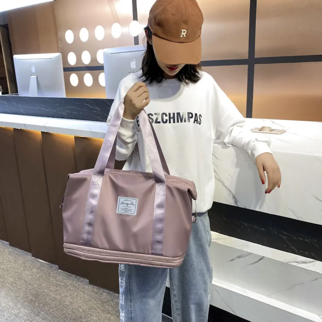 Gabbie Suitcase - Durable and Expandable
