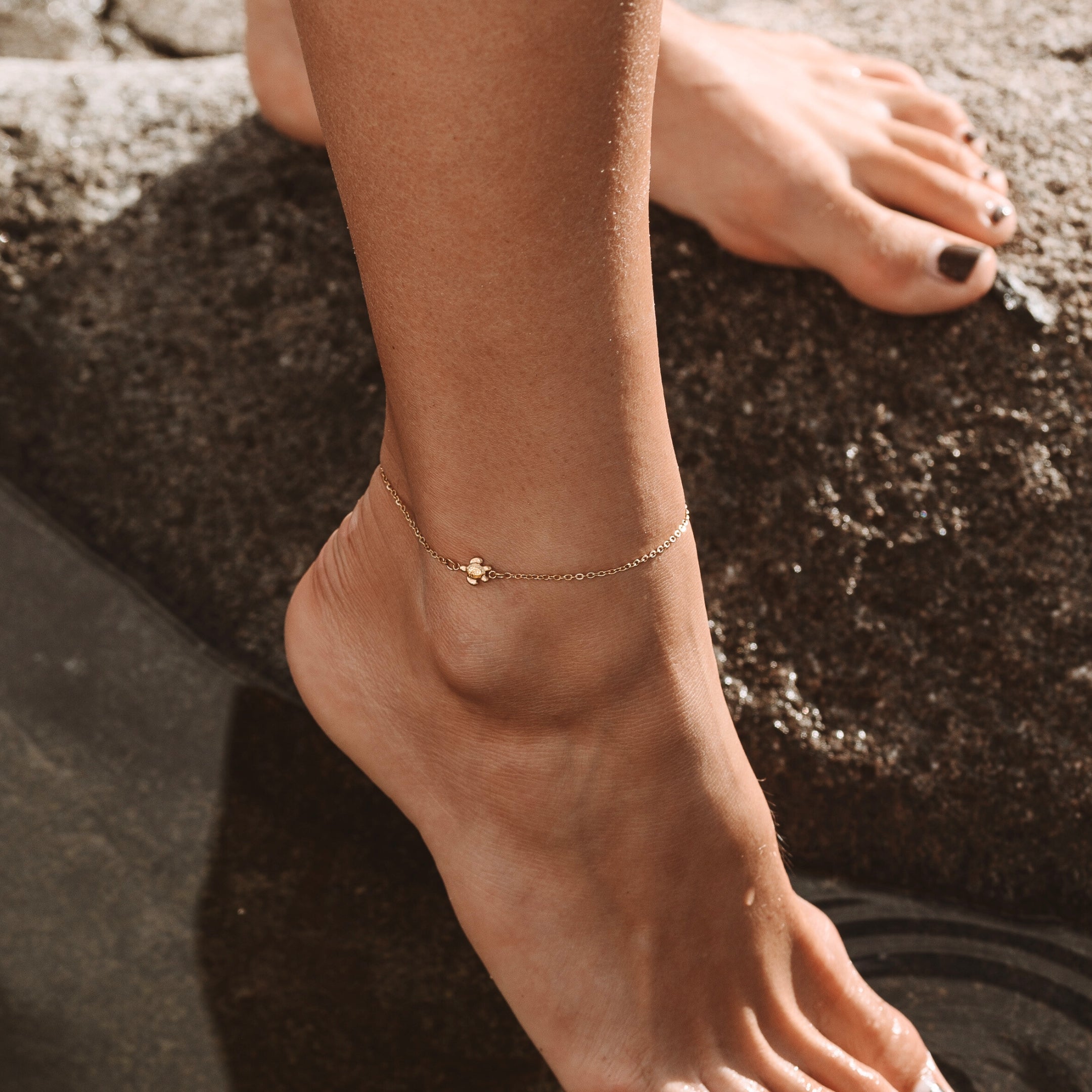 Elara Turtle Single Strap - Stylish and Durable!