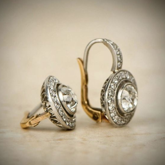 Elegant Vintage Silver Earrings with Sparkling Zirconia - Elara Collection 