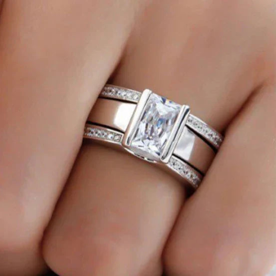 Retro Shiny Silver Ring - Sienna for Timeless Elegance 