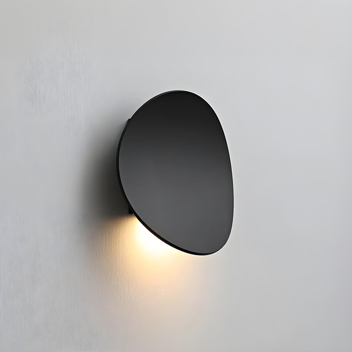 DuskGlow - Elegant Vägglampa för Stämningsfull Belysning