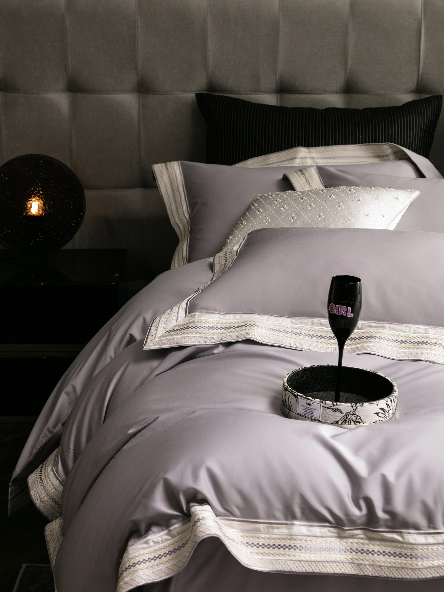 Montserrat - Luxurious Egyptian Cotton Duvet Cover Set