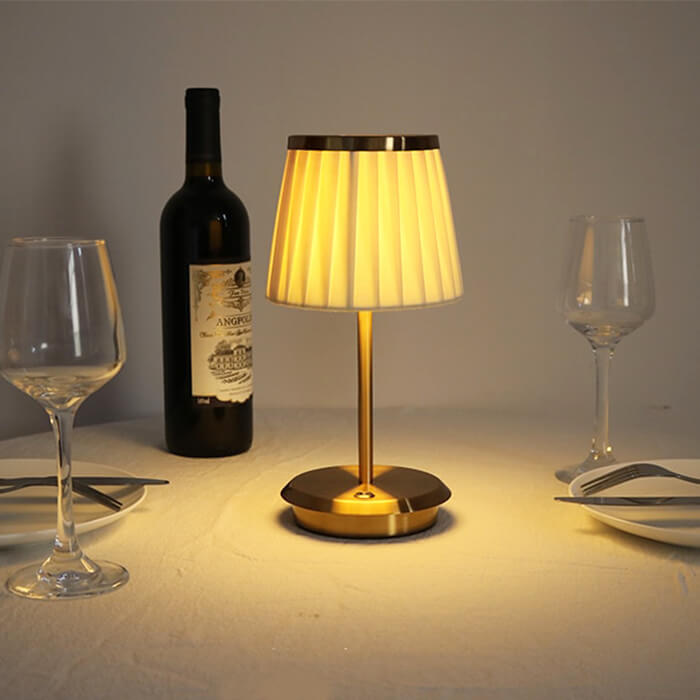 Golden DreamDrape Table Lamp – Elegance and Flexibility