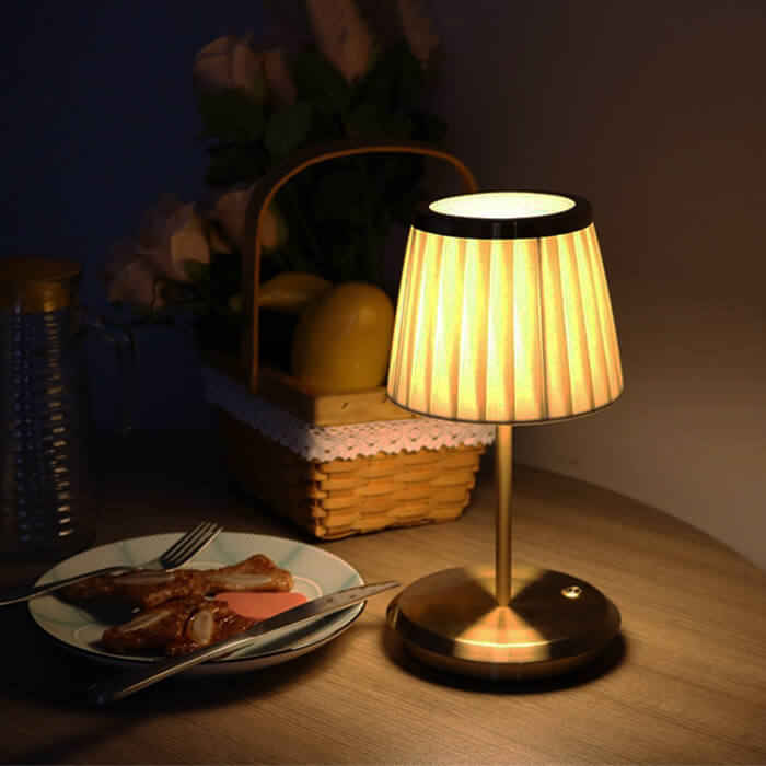 Golden DreamDrape Table Lamp – Elegance and Flexibility