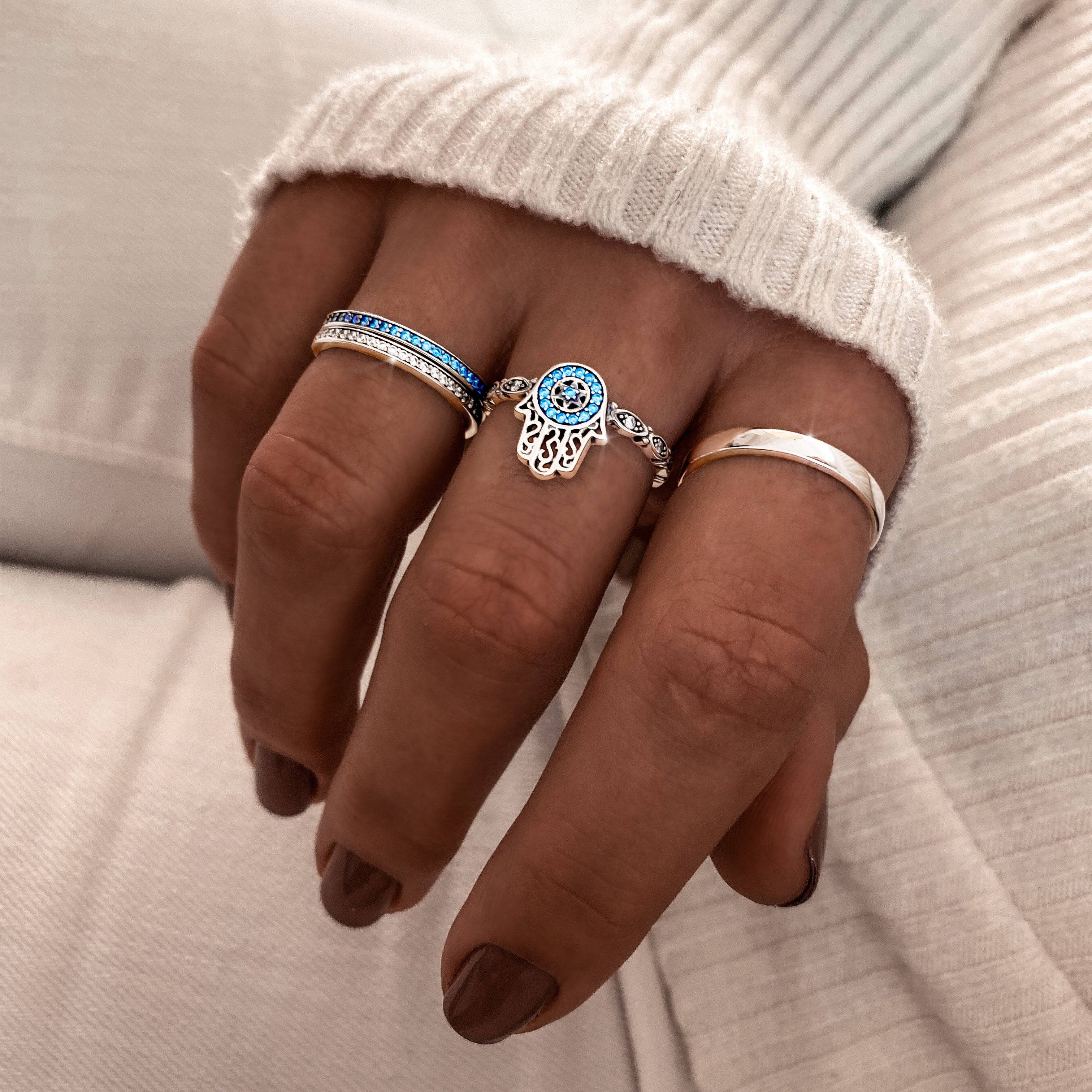 Elegant Nadine Ring - A Timeless Piece of Jewelry