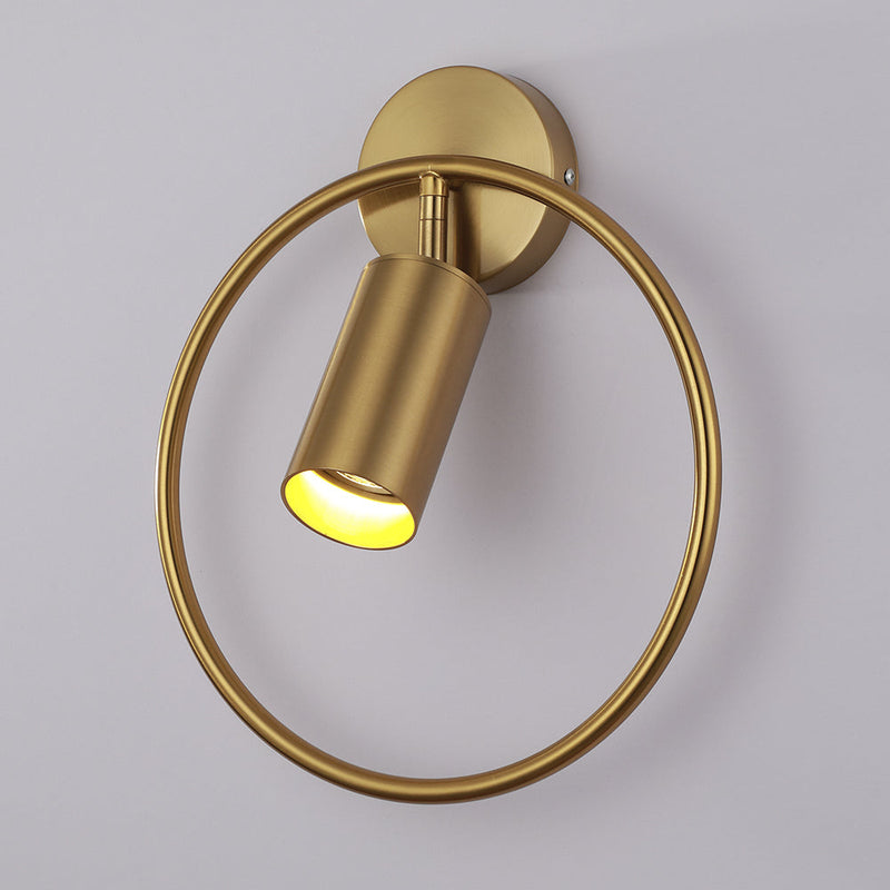 FlammeLuxe – Elegant Guld Vägglampa för Stämningsbelysning