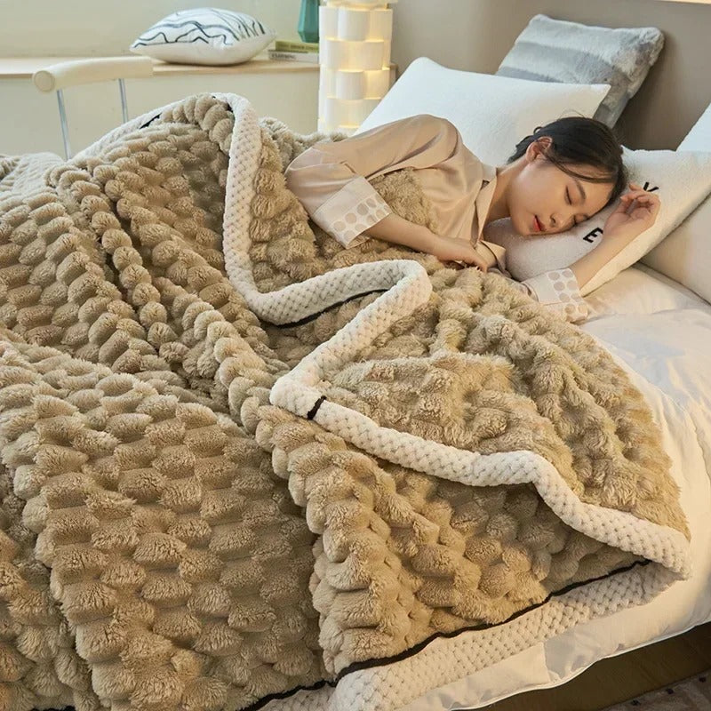 Velvet Tortoiseshell Throw - Luxurious Blankets for Fall and Winter