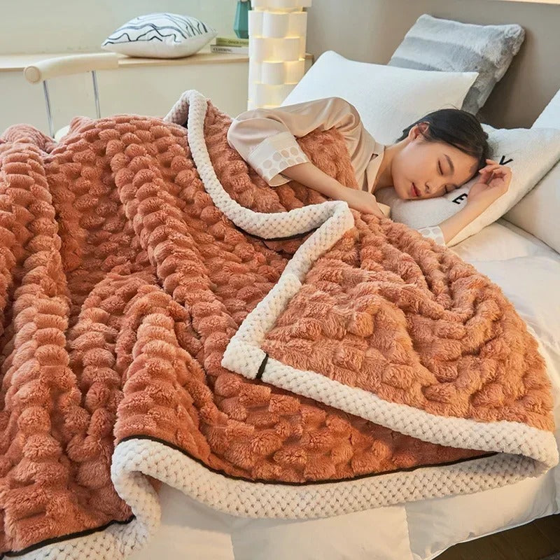 Velvet Tortoiseshell Throw - Luxurious Blankets for Fall and Winter