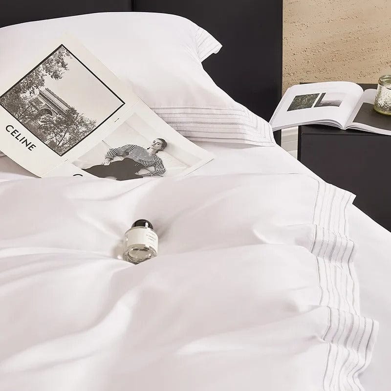 Luxxe White – Luxurious white Egyptian cotton duvet cover
