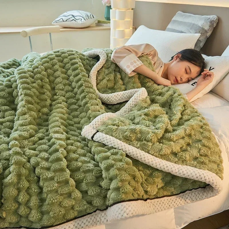 Velvet Tortoiseshell Throw - Luxurious Blankets for Fall and Winter