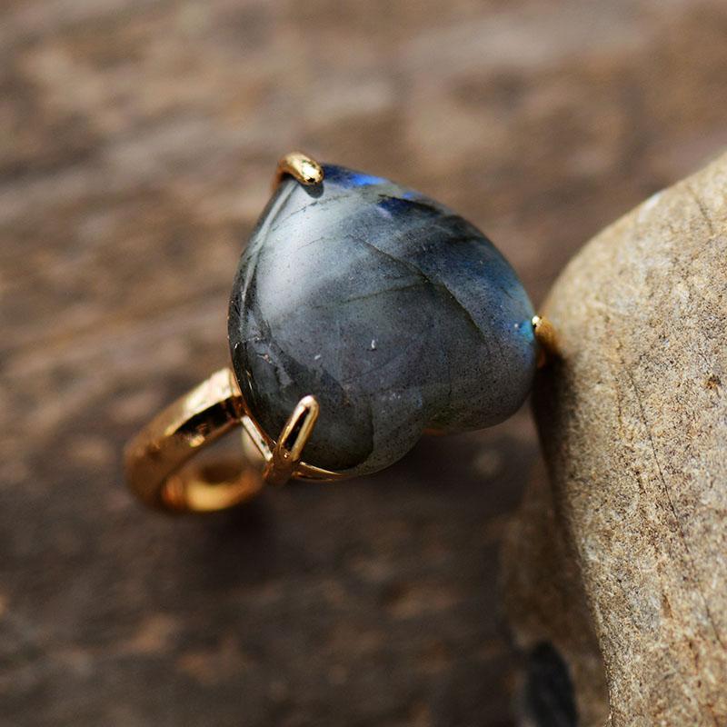 HealingGem Ring - Elegant Gemstone Jewelry