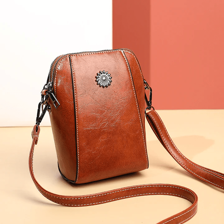 LeatherVibe - Elegant Leather Crossbody Bag