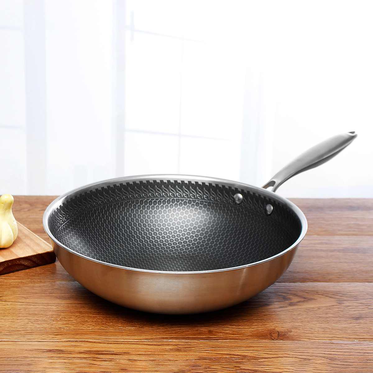 SteelMaster Pan - Revolutionary Steel Pixel Cooking Experience