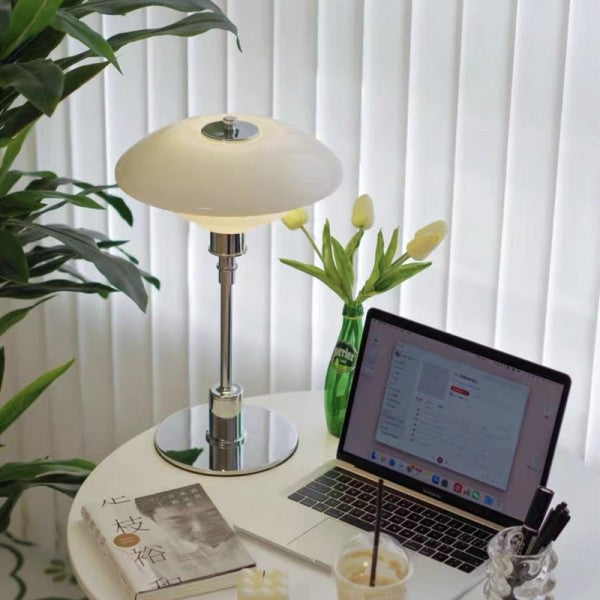 FusionLamp - Modern Table Lighting with Elegant Structure