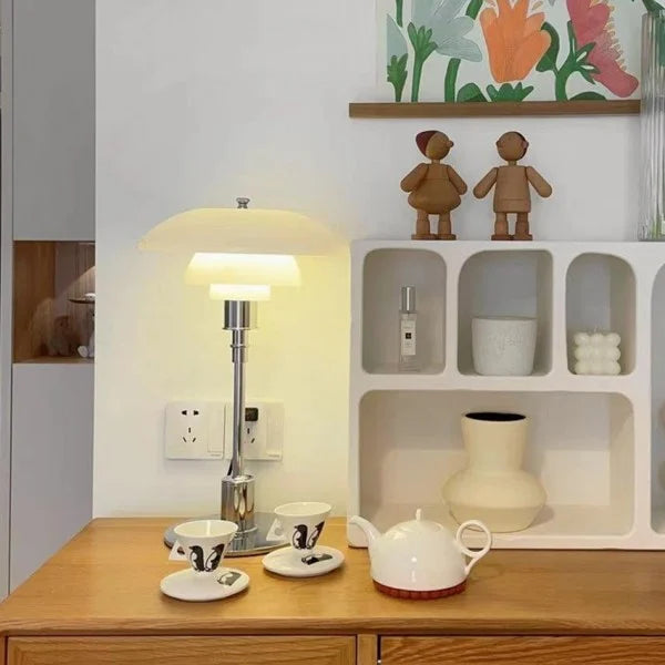 FusionLamp - Modern Table Lighting with Elegant Structure