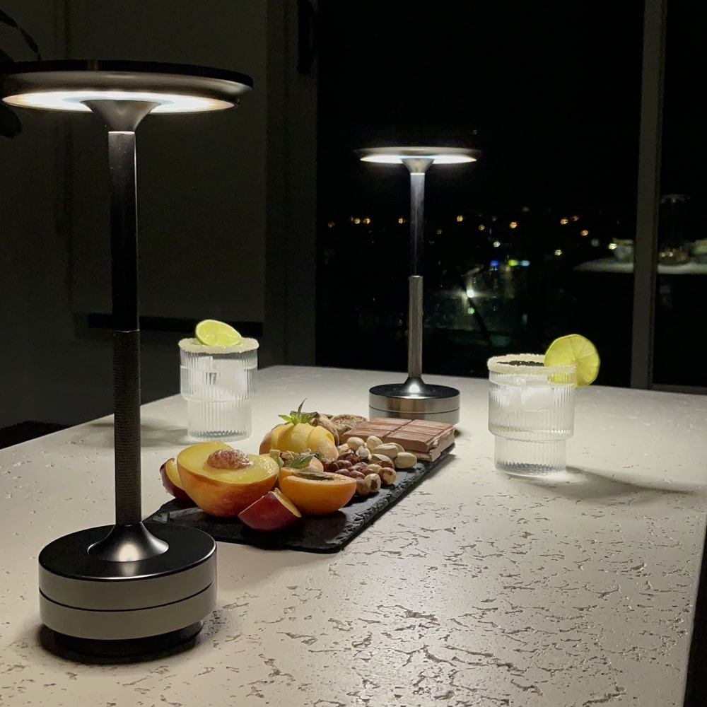 Lumiglow - Elegant Wireless Design Lamp for Atmospheric Lighting
