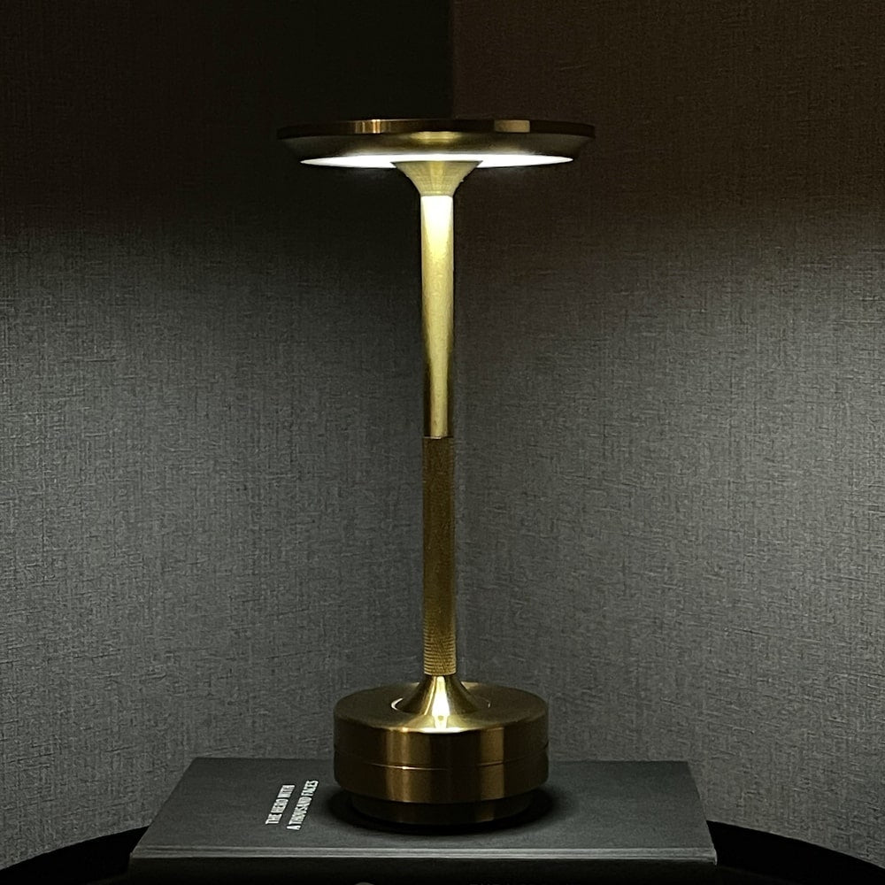 Lumiglow - Elegant Wireless Design Lamp for Atmospheric Lighting