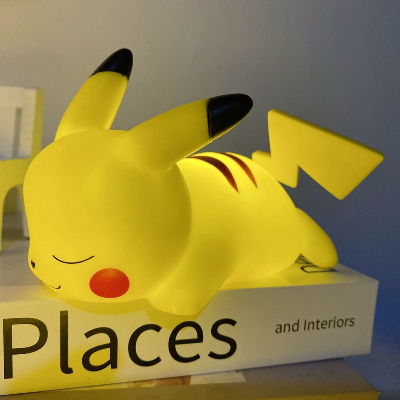 Betagande Pikachu Nattlampa - Magiskt Ljus för Barn