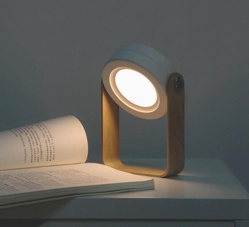 CompactGlow Lamp – Portable and Foldable Lighting