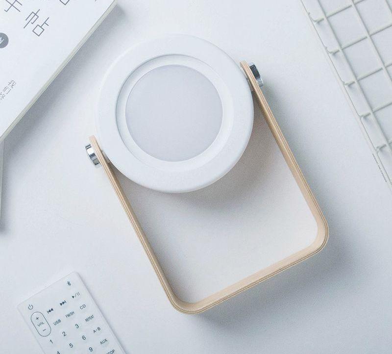 CompactGlow Lamp – Portable and Foldable Lighting