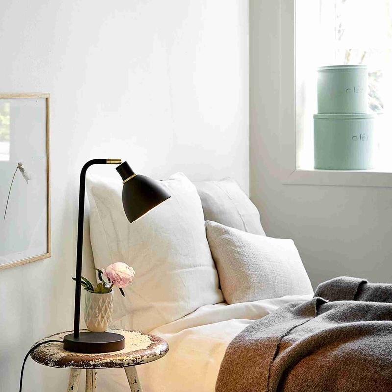 GrantLuxe Light Table Lamp - Black Table Lamp for Luxurious Work Environment