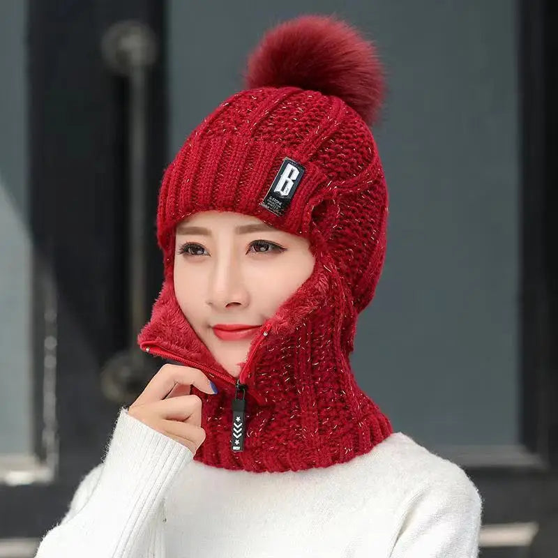 WinterPom – Trendy Accessory for Cold Winter Days