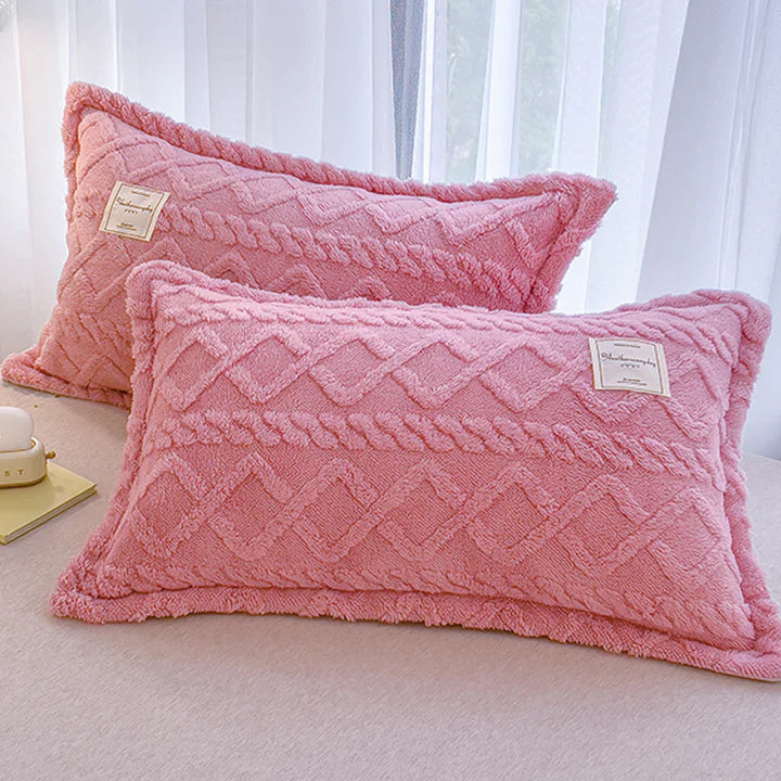 LuxeLoom Duvet - Luxurious Fleece Duvet for Ultimate Warmth and Comfort