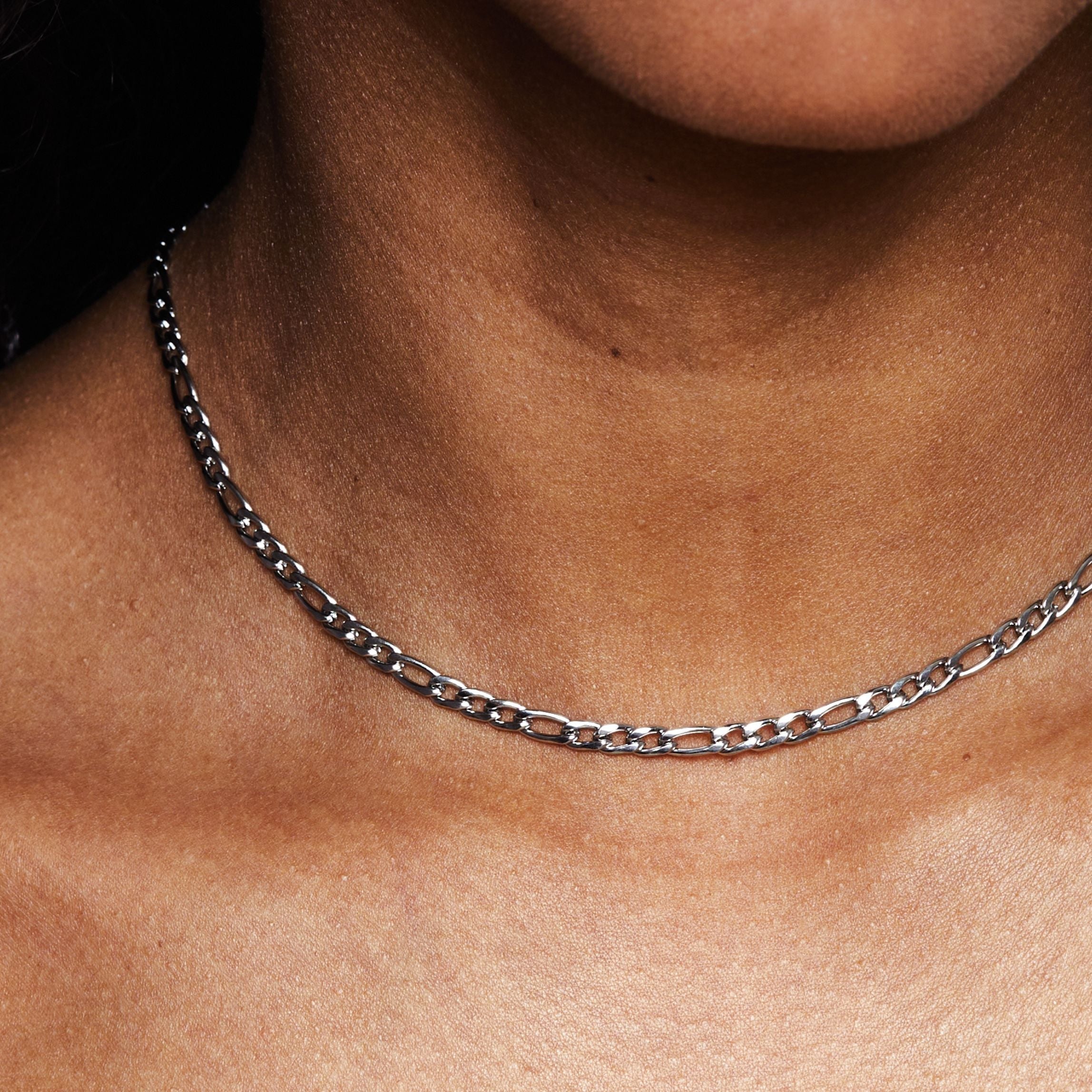 Elegant Minimalist Lola Choker -
