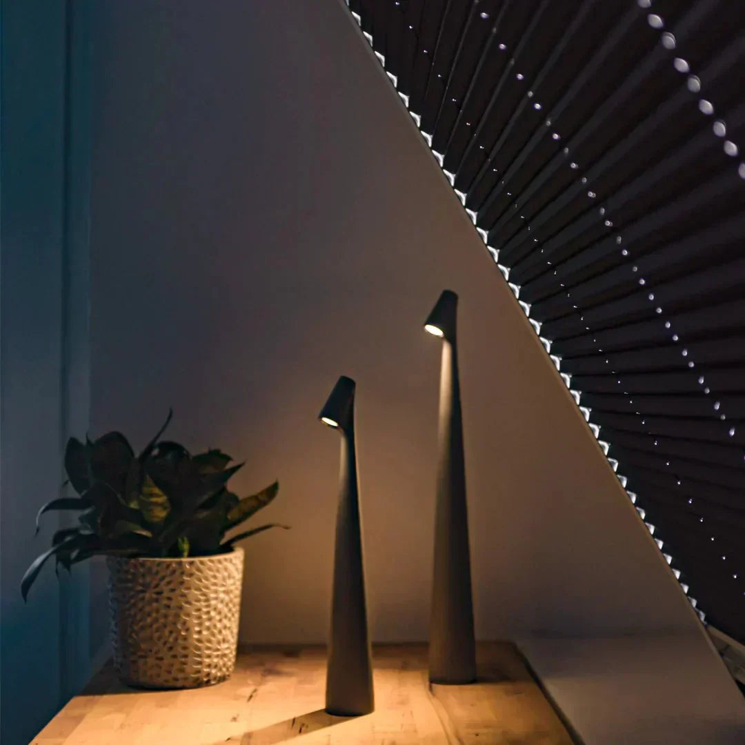 Spark Touch - Elegant Dimmable Wireless Table Lamp