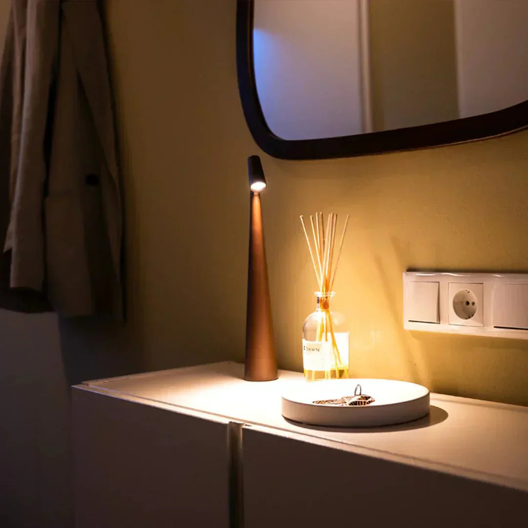 Spark Touch - Elegant Dimmable Trådlös Bordslampa