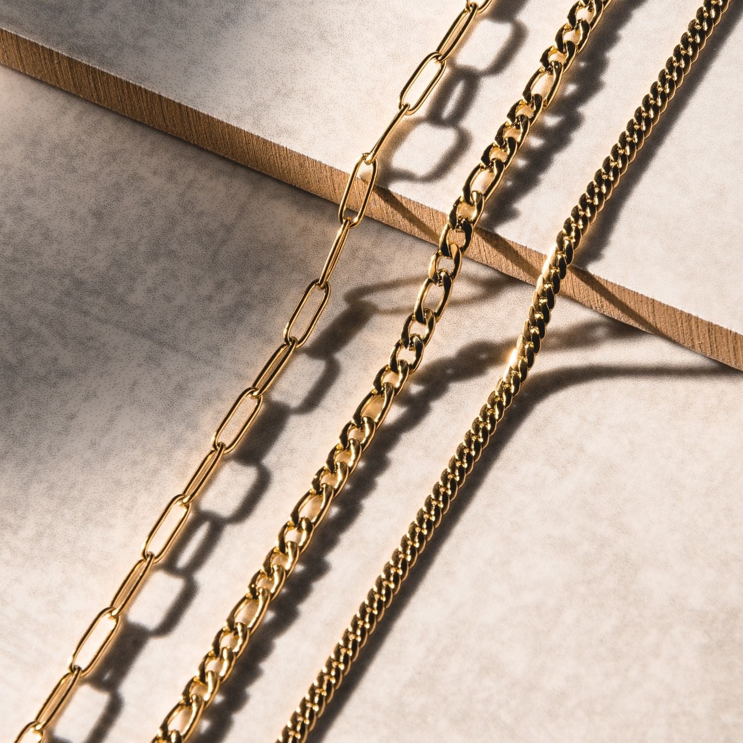 Elegant Minimalist Lola Choker -