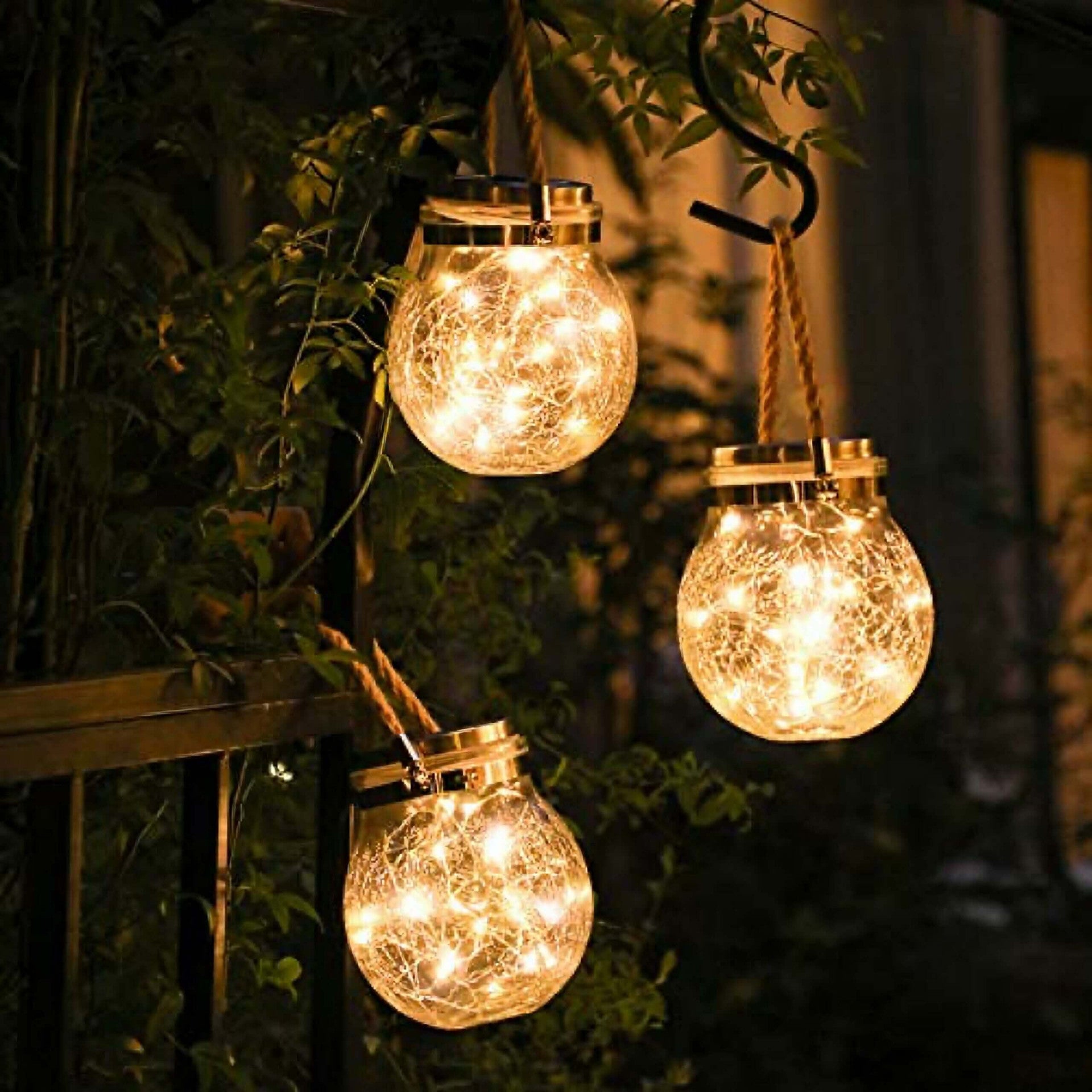 LumiSoleil Solar Energy Lamp - Elegant Outdoor Lighting