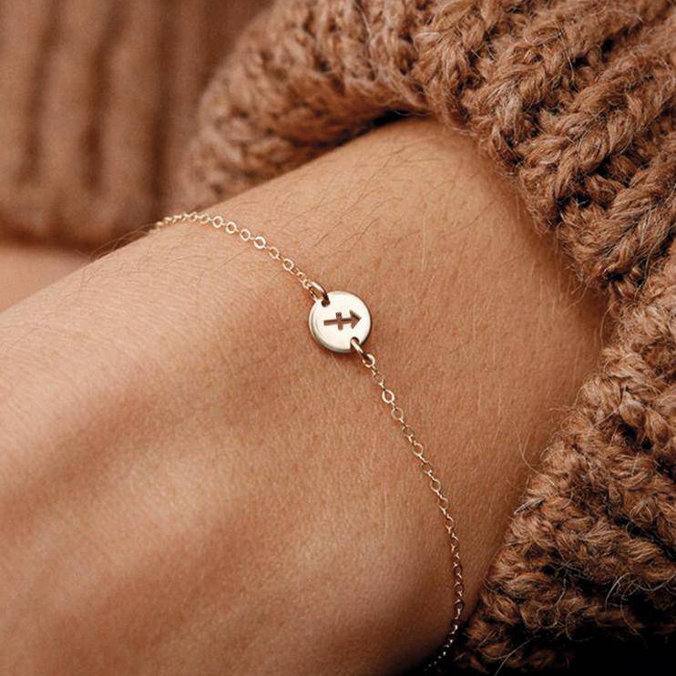 Elegant Zodiac Bracelet - Lyra for a Captivating Look